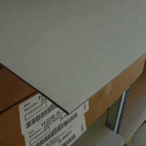 Carton gris 30/10e 84 x 124 cm Carton gris 30/10e 84 x 124 cm